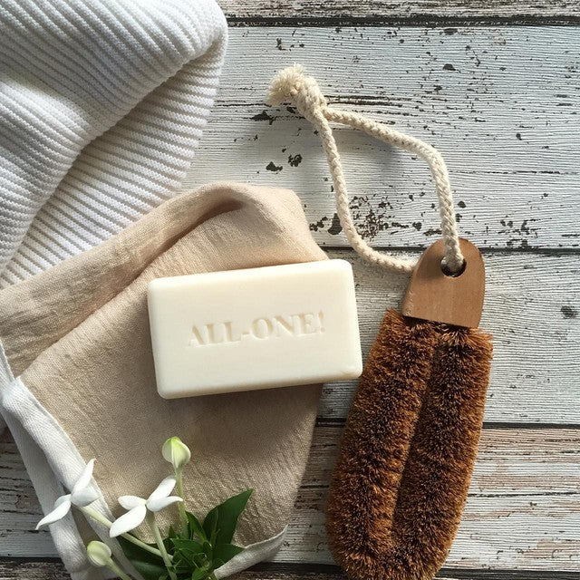 Dr Bronner almond soap bar 140g - British product