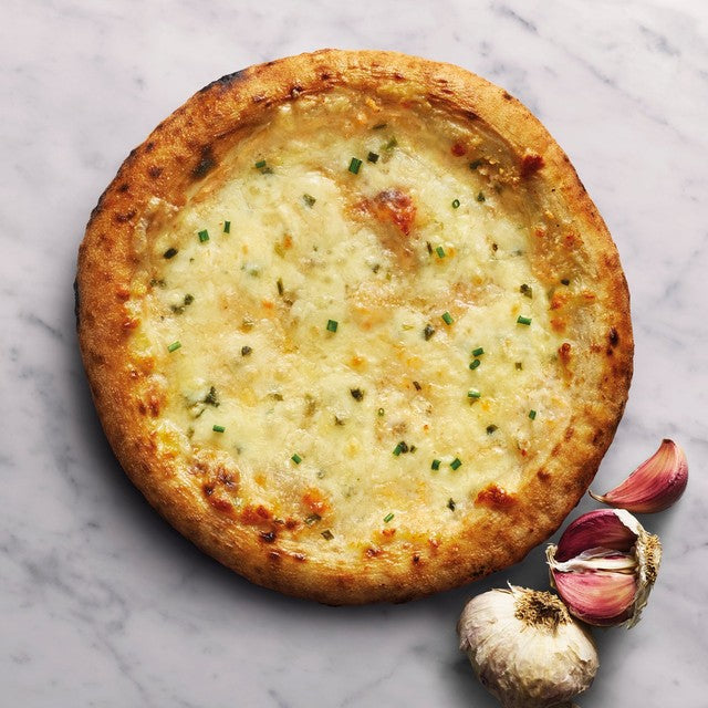 Crosta & Mollica garlic and mozzarella flatbread 229g - British product