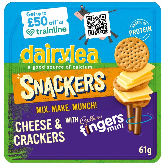 Dairylea Snackers cheese and crackers with mini chocolate fingers 61g - British product