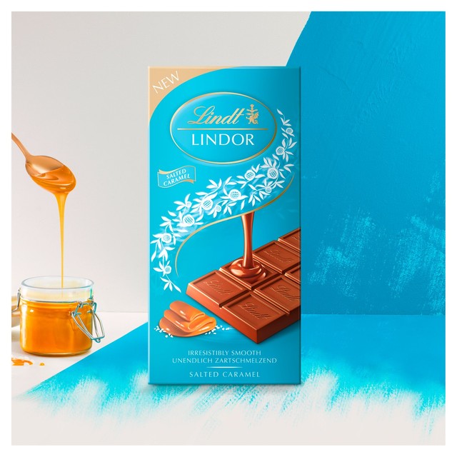 Lindt milk salted caramel chocolate bar 100g, UK version