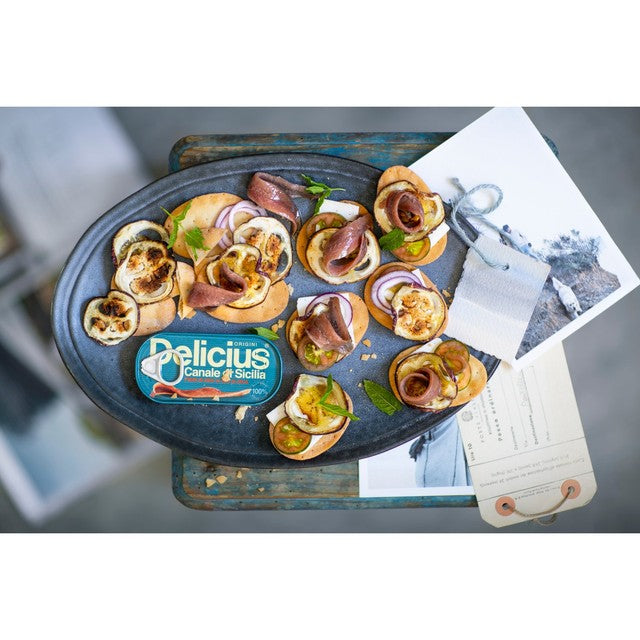 Delicius Strait of Sicily anchovy fillets in olive oil 28g - British product