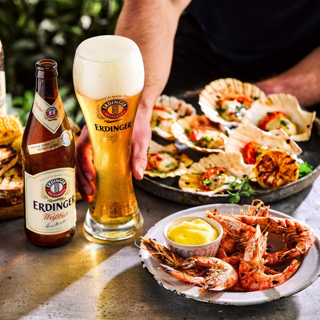 Erdinger Weissbier wheat beer 500ml - British product