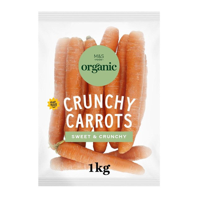 M&S Organic Carrots 1kg, imported from the UK