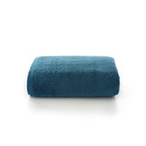 Deyongs Palazzo 800gsm cotton bath towel in Petrol colour, size 70 x 135cm - British product