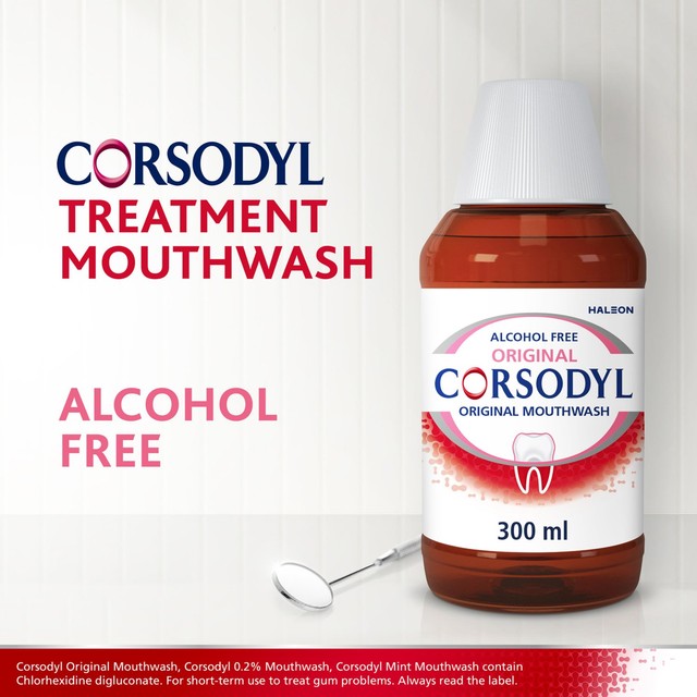 Corsodyl medicated mouthwash original alcohol free 300ml - British product