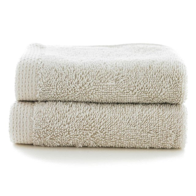 The Lyndon Company Silver Egyptian Spa Face Cloths 2 Pack (British brand)