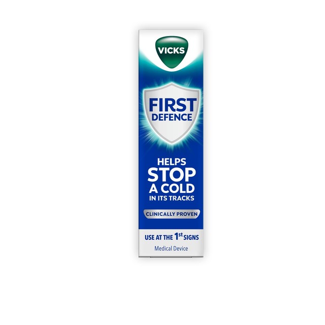 Vicks First Defence Nasal Spray 15ml (British brand)