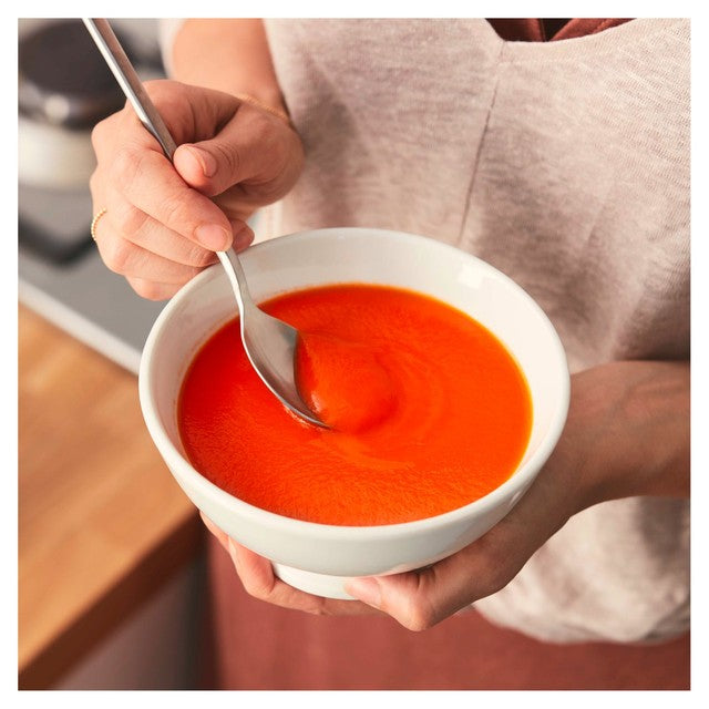 Heinz cream of tomato soup 300g can, UK version