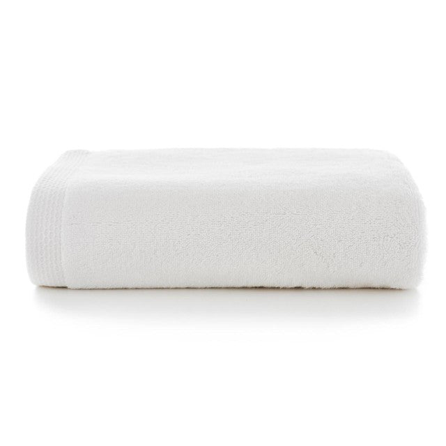 The Lyndon Company white bath sheet (British brand)