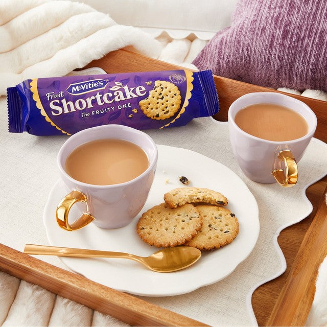 McVitie's fruit shortcake biscuits with currants 200g, imported from the UK