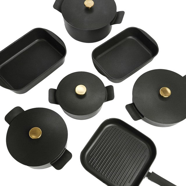 M&S cast aluminium roaster charcoal 34cm, imported from the UK