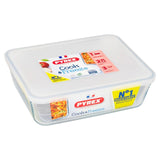 Pyrex glass casserole dish with lid 2.6L, imported from the UK