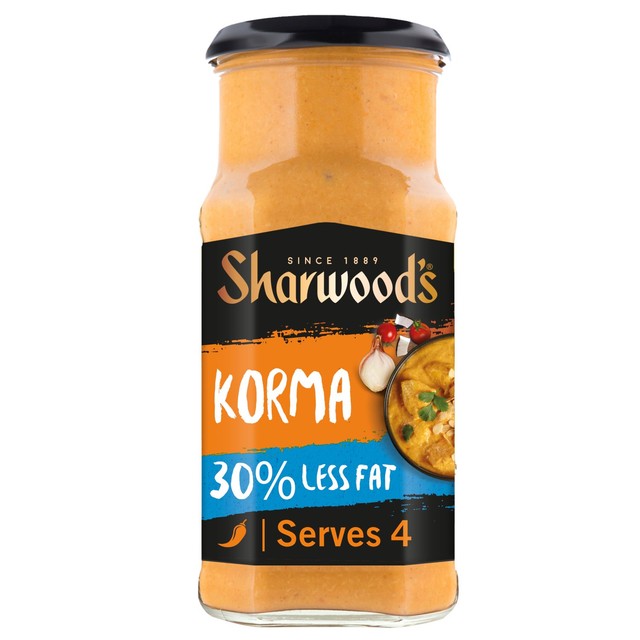 Sharwood's reduced fat korma curry sauce 420g (British brand)