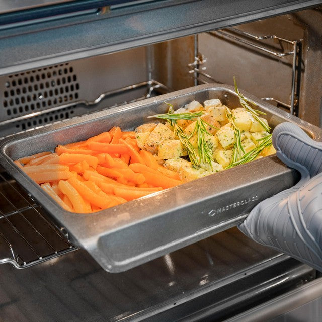 MasterClass Smart Stack Non-Stick Small Baking Tray