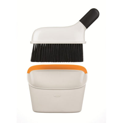 OXO Softworks Kompaktes Mini-Kehrblech und Bürste