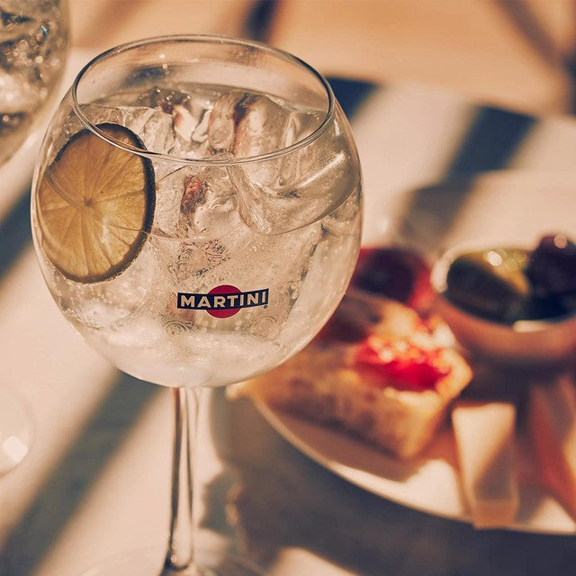 Martini Bianco white vermouth aperitivo 75cl, imported from the UK