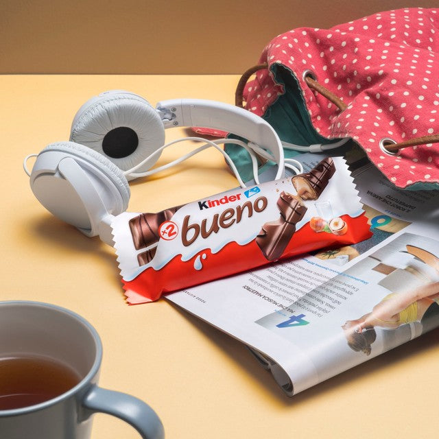 Kinder Bueno milk chocolate and hazelnut chocolate bars 3 x 43g, UK version