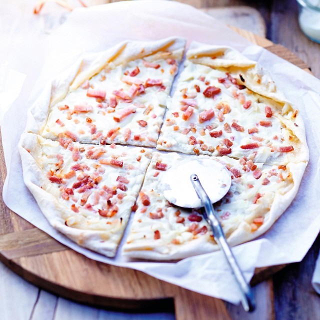 Picard bacon, creme fraiche & onion pastry tart 260g, imported from the UK