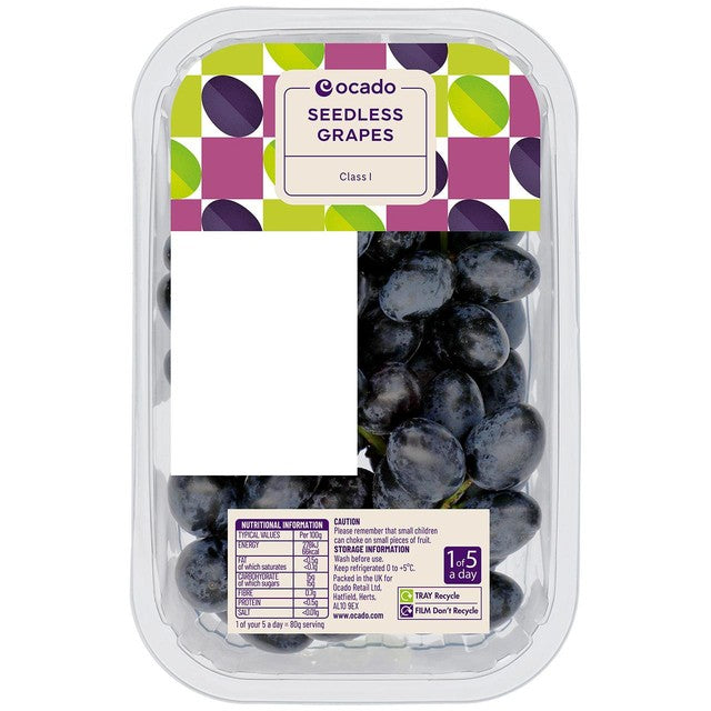 Ocado black seedless grapes 500g, imported from the UK