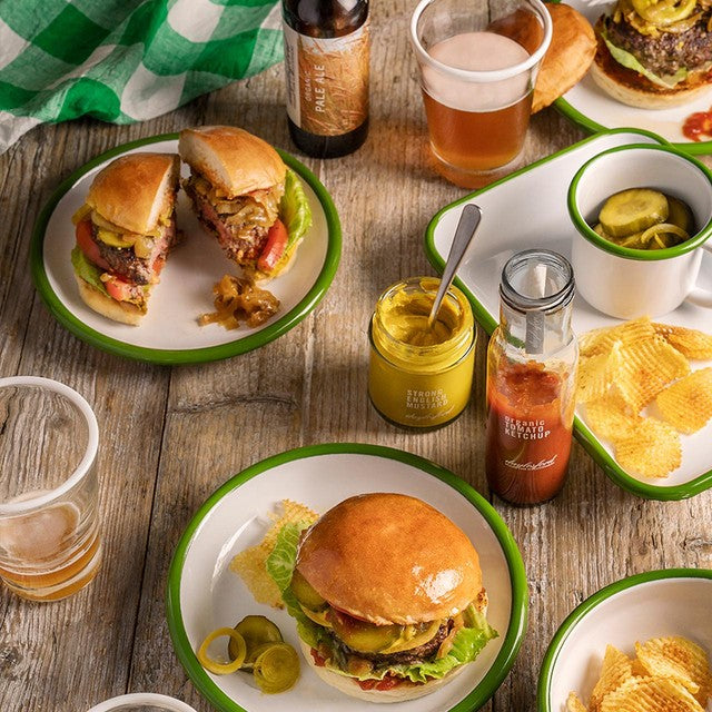 Daylesford Organic Quarter Pounder Beef Burgers 454g - British product