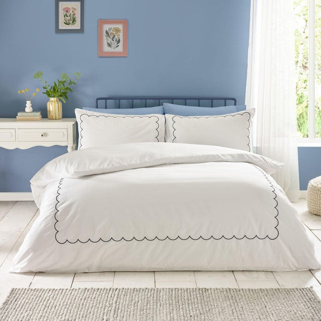 Catherine Lansfield scallop border king duvet set - British product