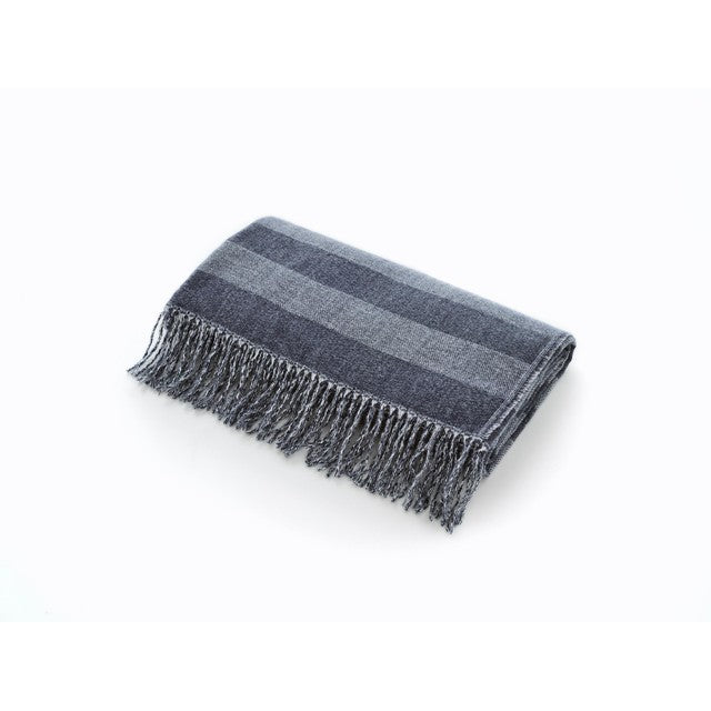 The Lyndon Company blue woven throw 131 x 160cm (British brand)