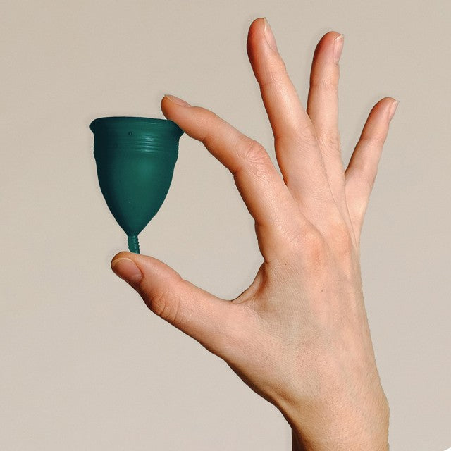 Dame self-sanitising menstrual cup medium - British product