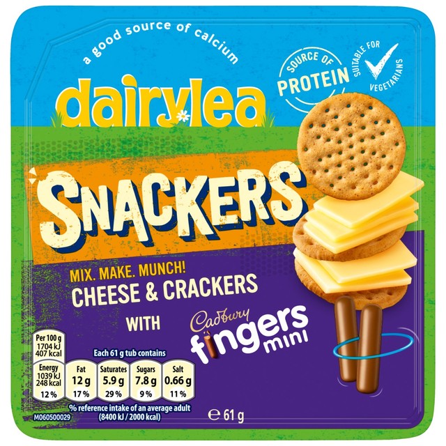 Dairylea Snackers cheese and crackers with mini chocolate fingers 61g - British product