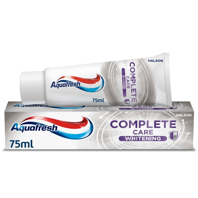 Aquafresh whitening toothpaste 75ml - British product