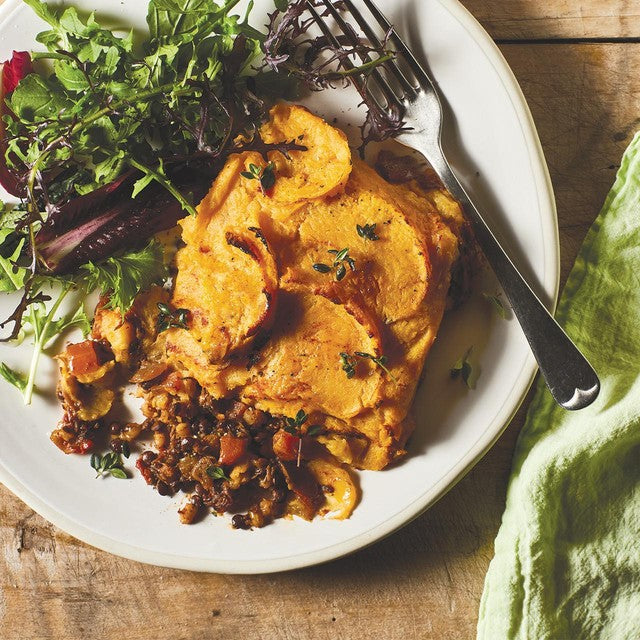Daylesford Organic lentil and mushroom sweet potato pie 680g - British product