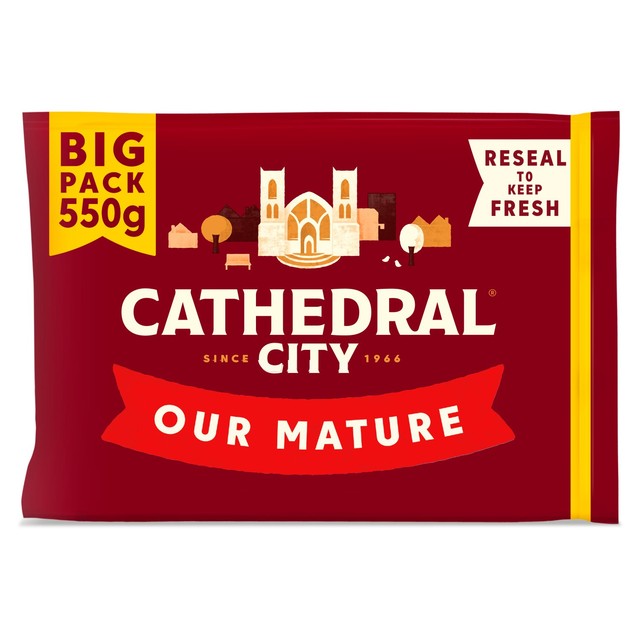 Cathedral City mature cheddar cheese 550g - British product