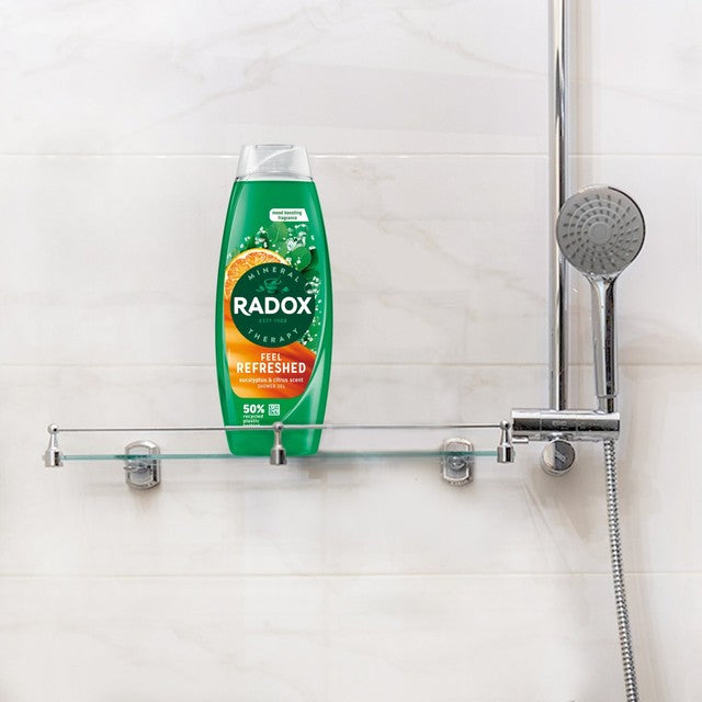 Radox Feel Refreshed shower gel 675ml, imported from the UK