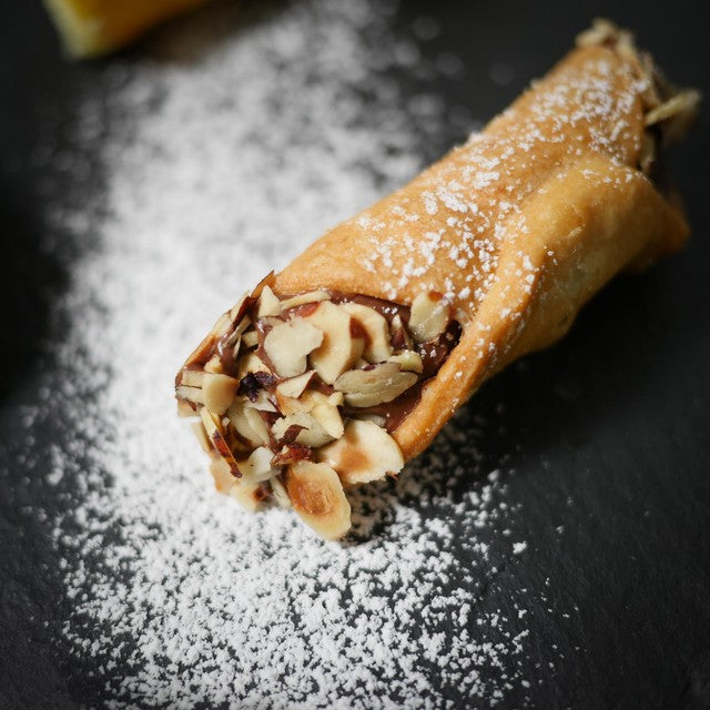 DiSanto Piedmontese Hazelnut Cannoli 200g - British product