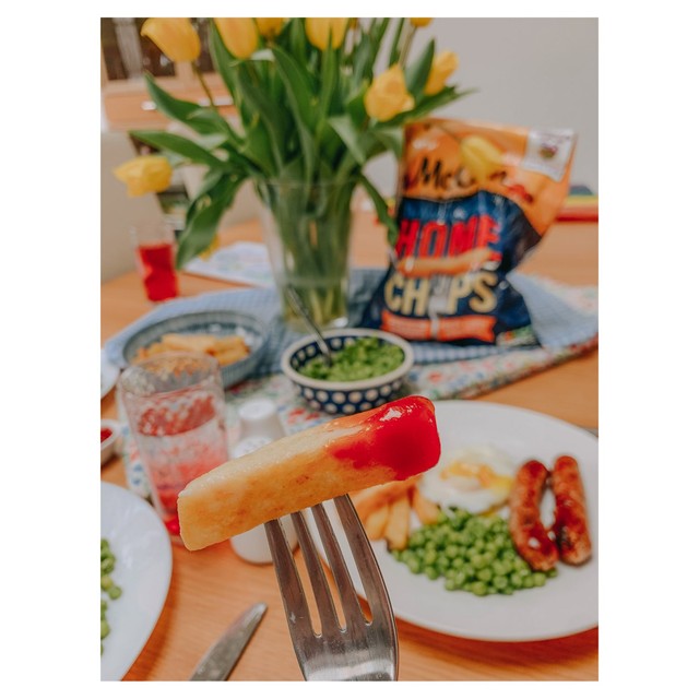 McCain frozen potato chips Straight Cut 1kg, imported from the UK