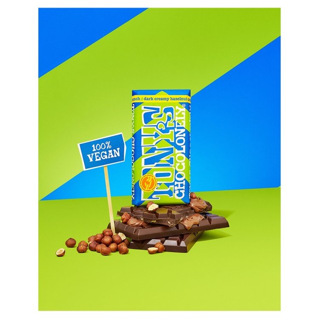Tony's Chocolonely dark chocolate creamy hazelnut crunch bar 180g (British brand)