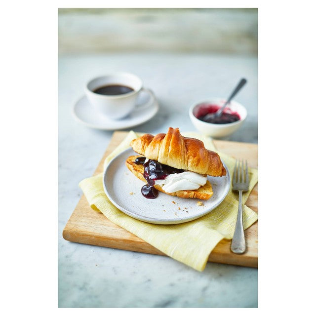 Brioche Pasquier croissants 6 pack - British product