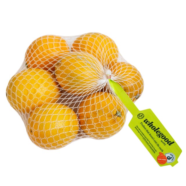 Wholegood wonky oranges 1kg (British brand)