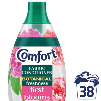 Botanical Fabric Conditioner with First Blooms Scent 570ml