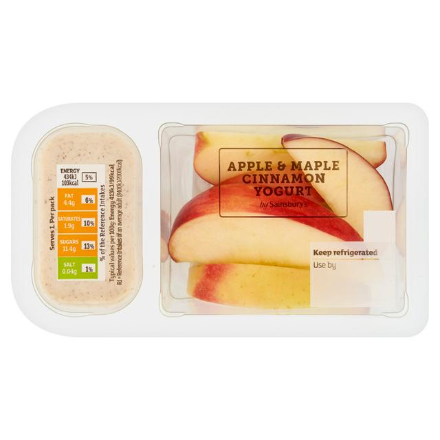 Apple Slices with Maple Cinnamon Yogurt Dip 105g