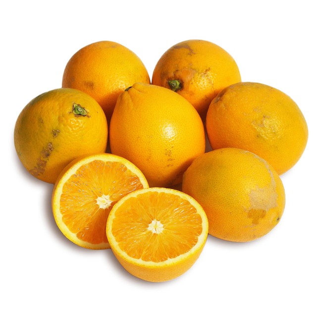 Wholegood wonky oranges 1kg (British brand)