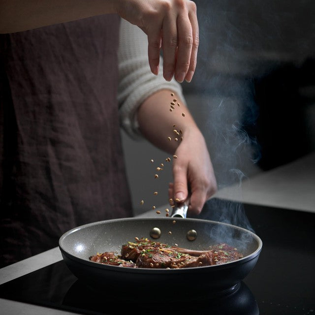 Stellar Rocktanium non-stick frying pan 24cm (British brand)