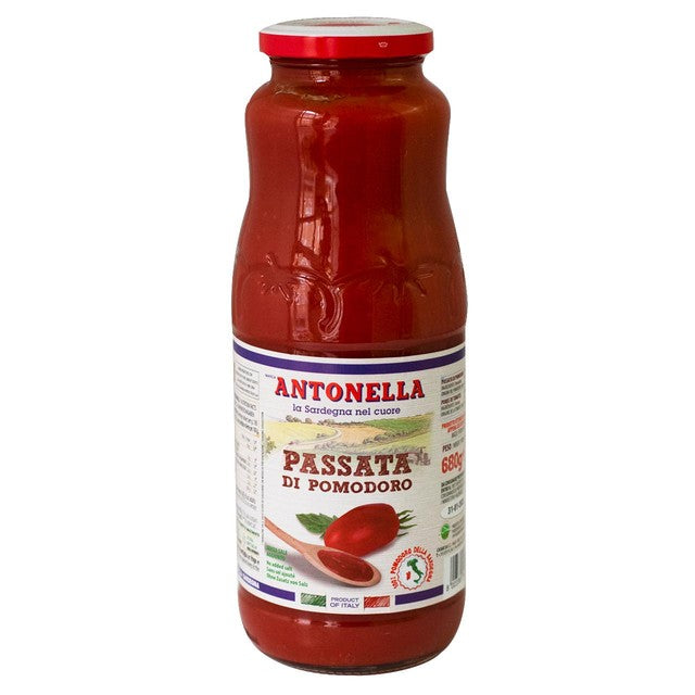 Natoora Sardinian tomato passata 680g, imported from the UK