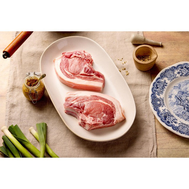 Packington Free Range Pork Chops Rind On 495g, imported from the UK