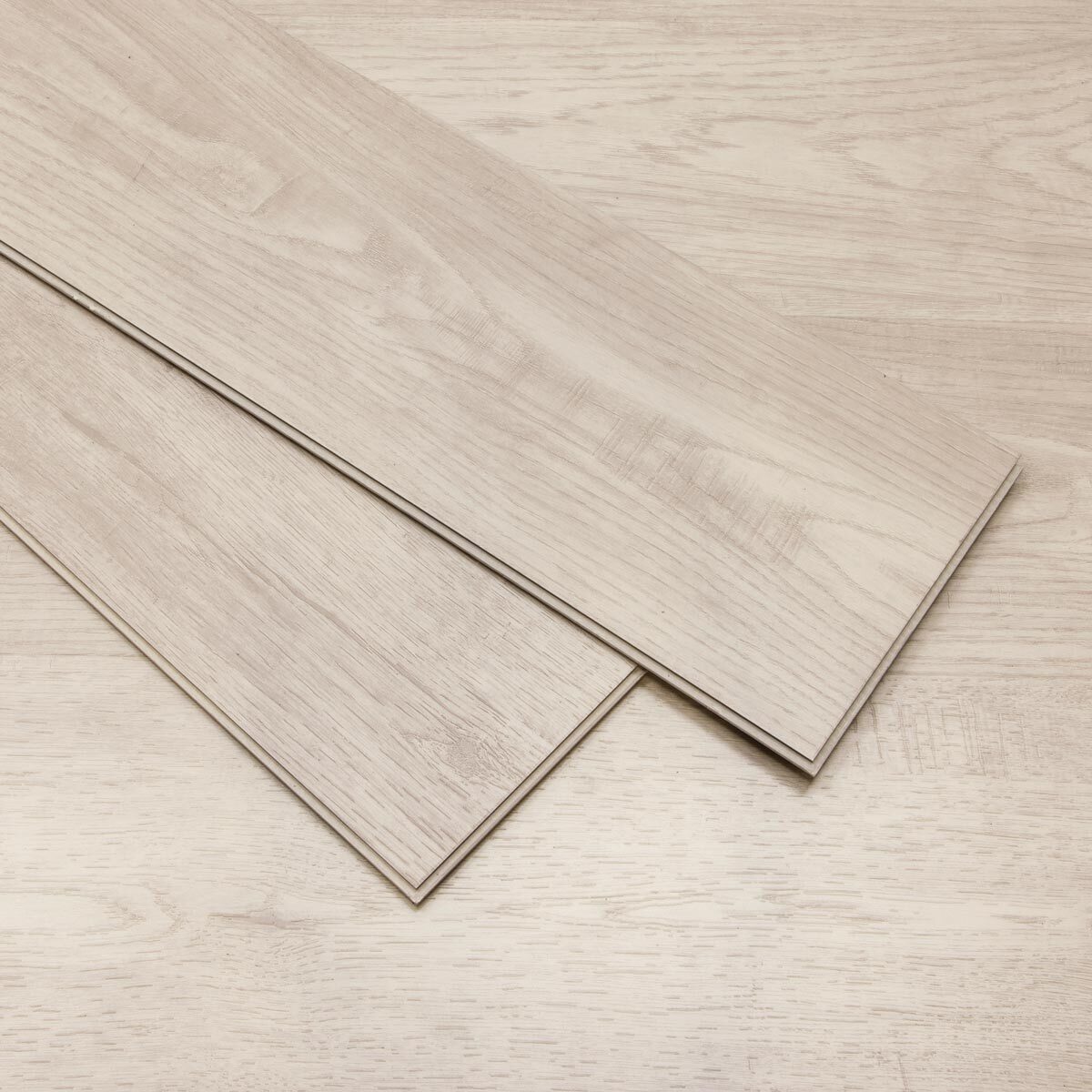 Golden Select SPC vinyl flooring planks, 1.33 m² per pack, UK version