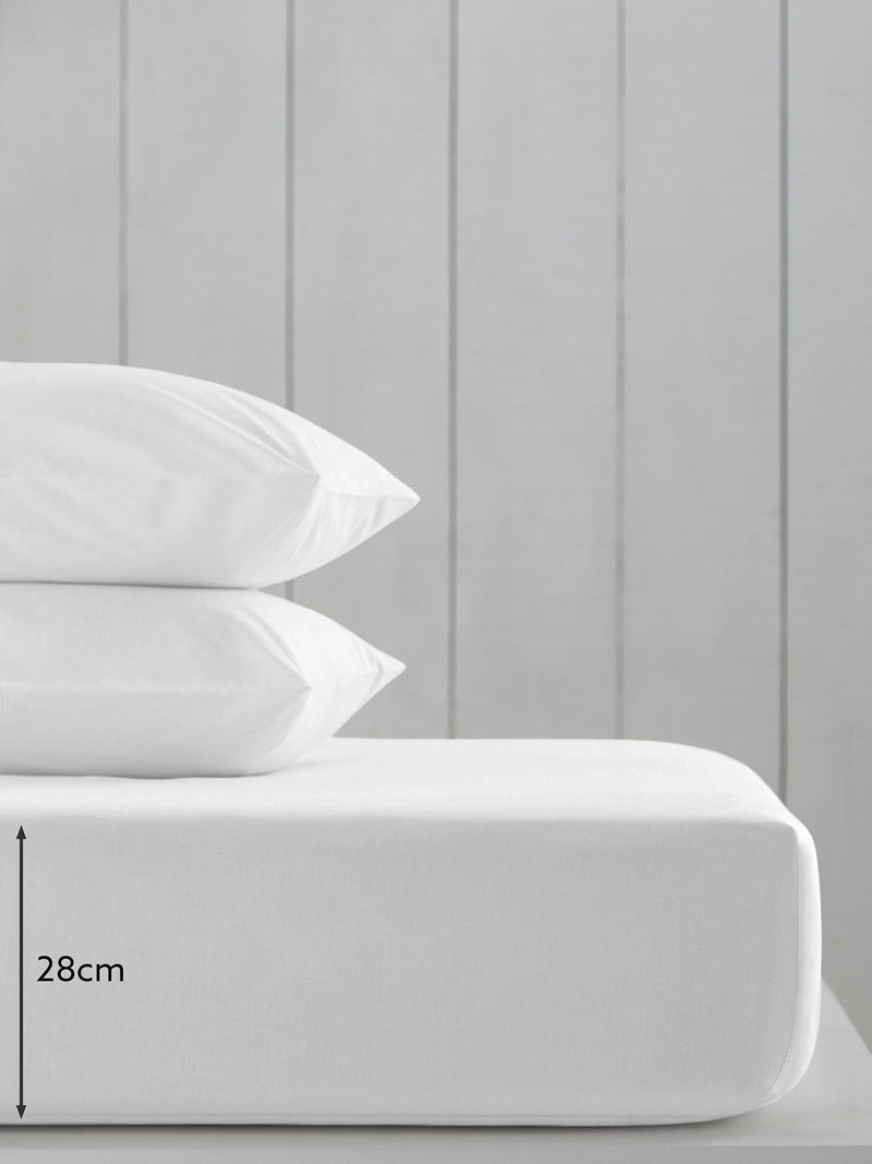 White cotton-rich fitted bed sheet (British brand)