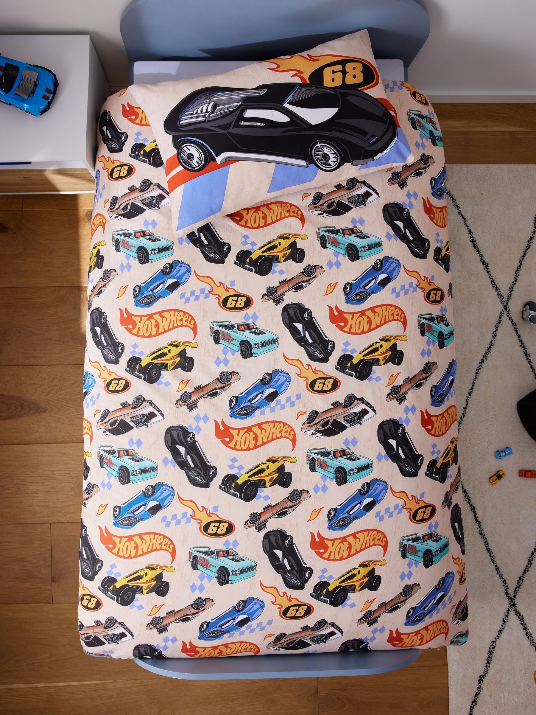 Hot Wheels reversible single duvet cover and pillowcase set, imported from the UK