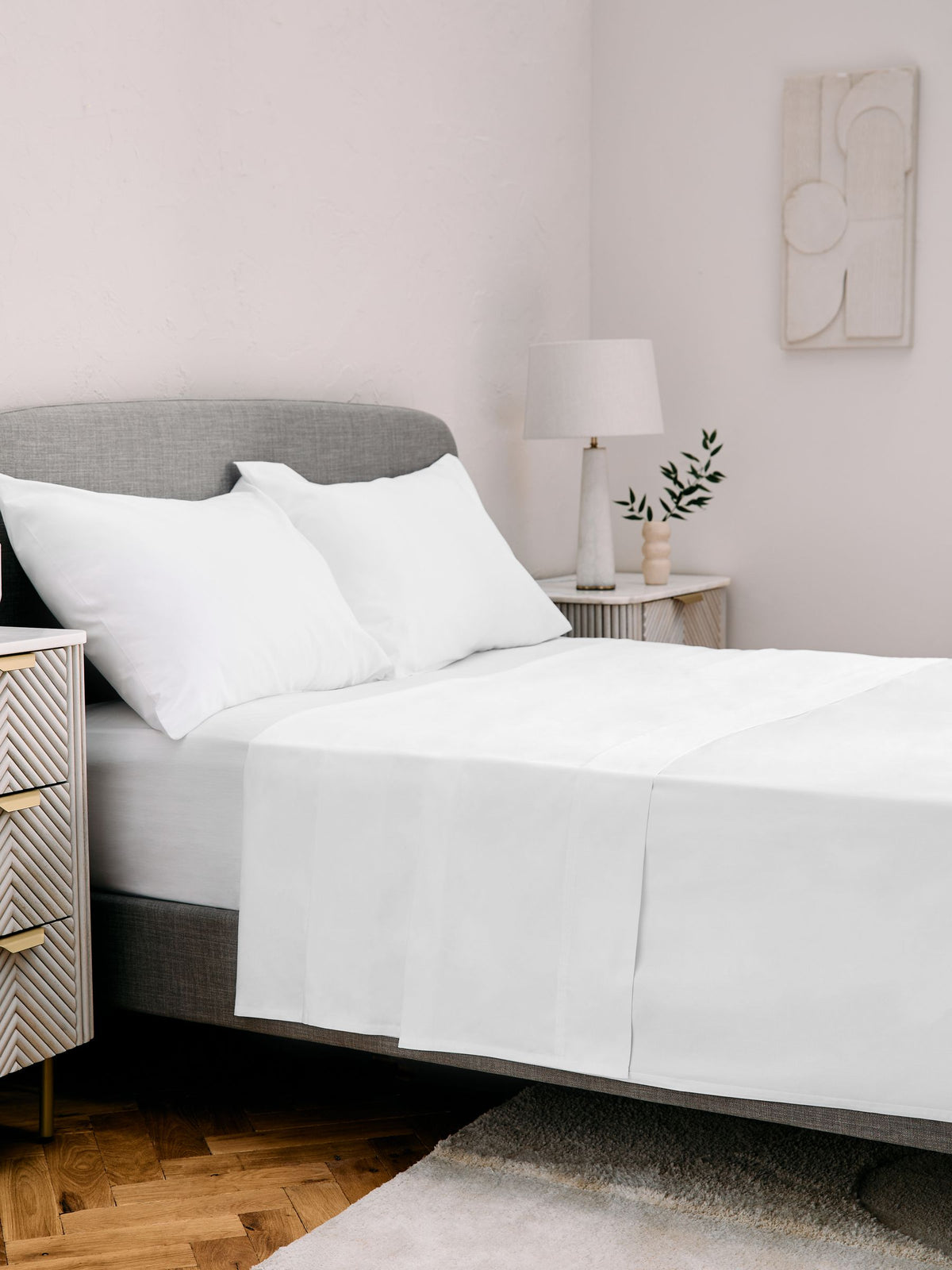 Luxe Egyptian cotton sateen bed sheet from White Collection (British brand)