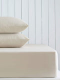 Cotton-rich fitted bed sheet with 35cm depth, imported from the UK