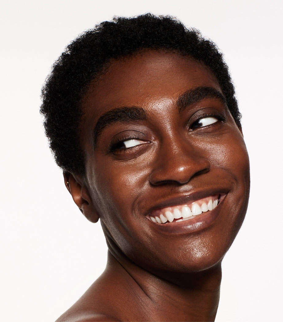 Shiseido Revitalessence Skin Glow Foundation SPF 30