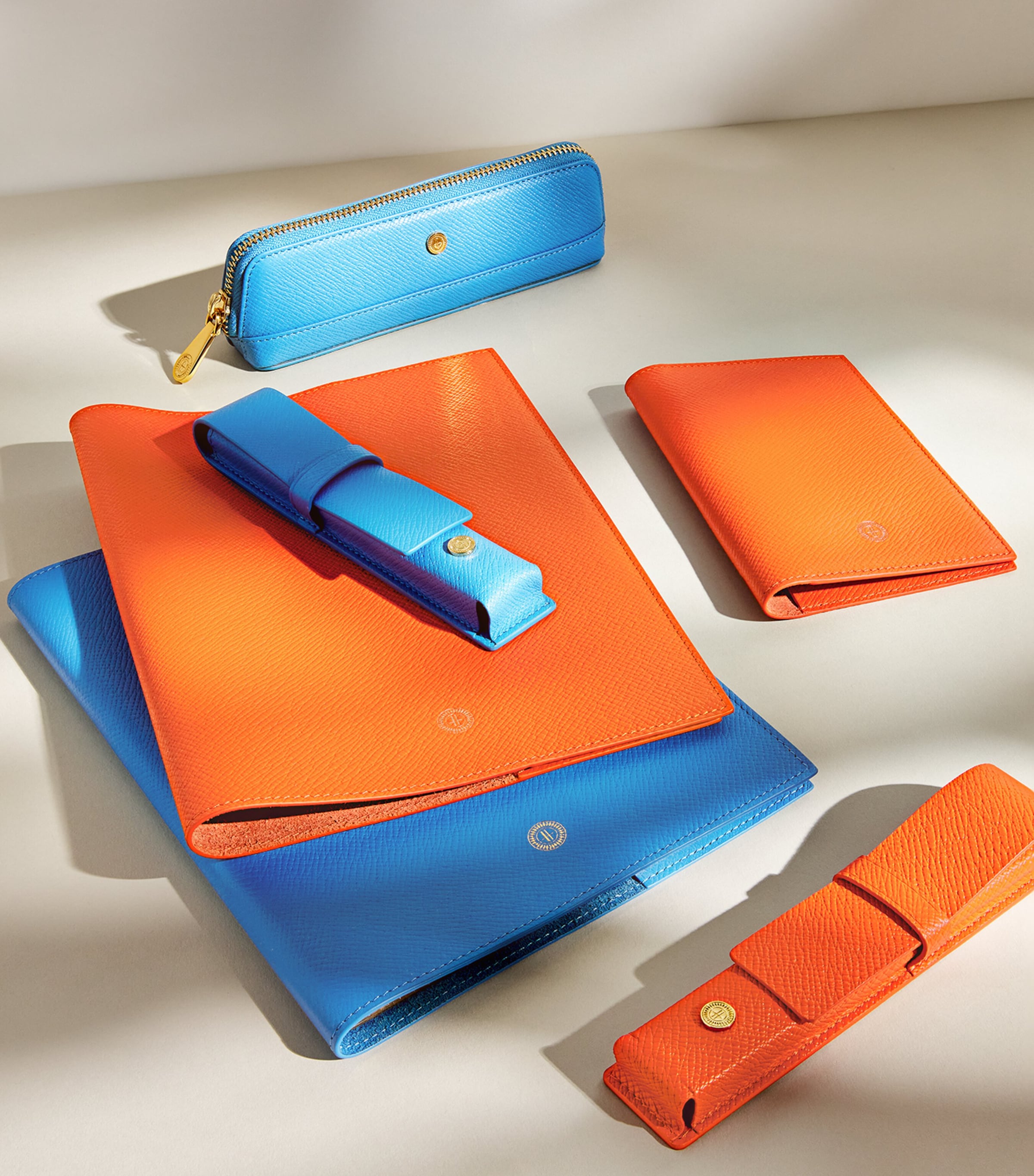 Harrods leather pen sleeve, UK version